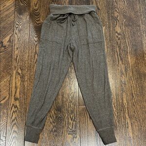 aerie Olive Brown Knit Jogger Pants